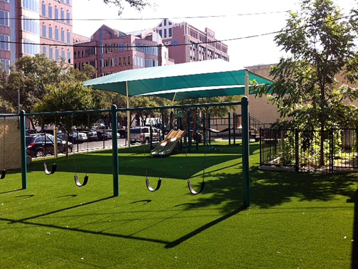 Fake Grass Blythe, California Kids Indoor Playground, Commercial Landscape