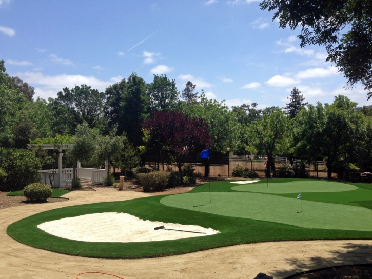 Installing Artificial Grass Desert Edge, California Office Putting Green, Front Yard Design